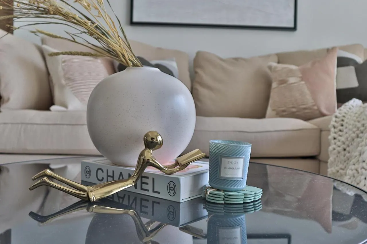 Higuests - Luxe Apartment With Panoramic Views On Dubai Creek
